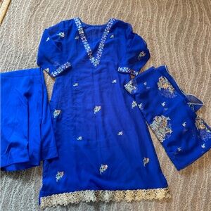 Women’s desi Indian Pakistani traditional outfit electric blue size medium 3pc